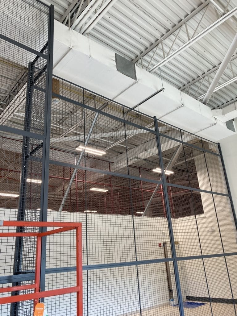 installation of wiremesah partitions